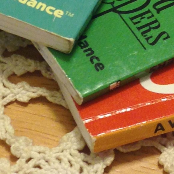 Kid's book bundle - Supa Doopers, Sundance Publishing small paperbacks - Picture 13 of 14